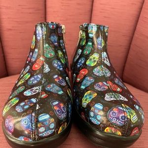 Alegria Climatease Sugar Skulls rain boot